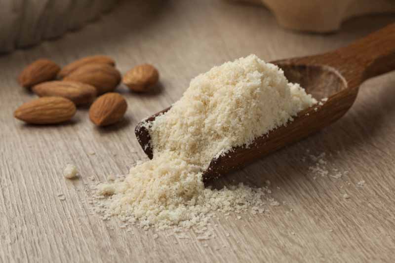 wooden-spoon-with-almond flour