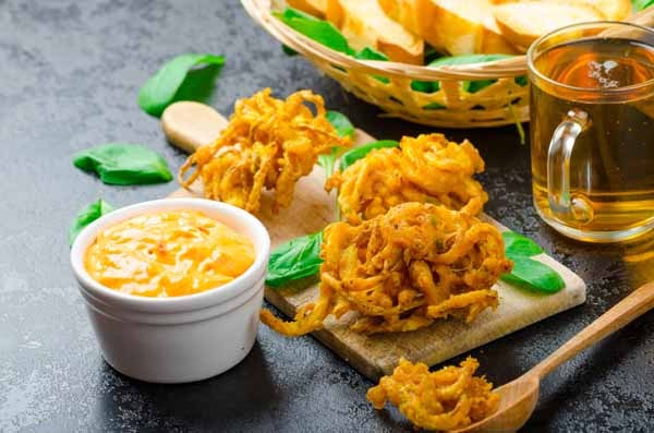 crispy-onion-bhajis