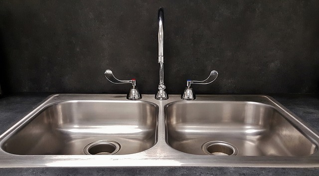 How to polish a stainless steel sink