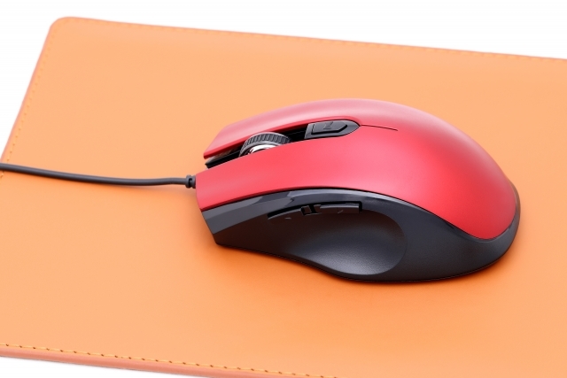 How to wash your mouse pad