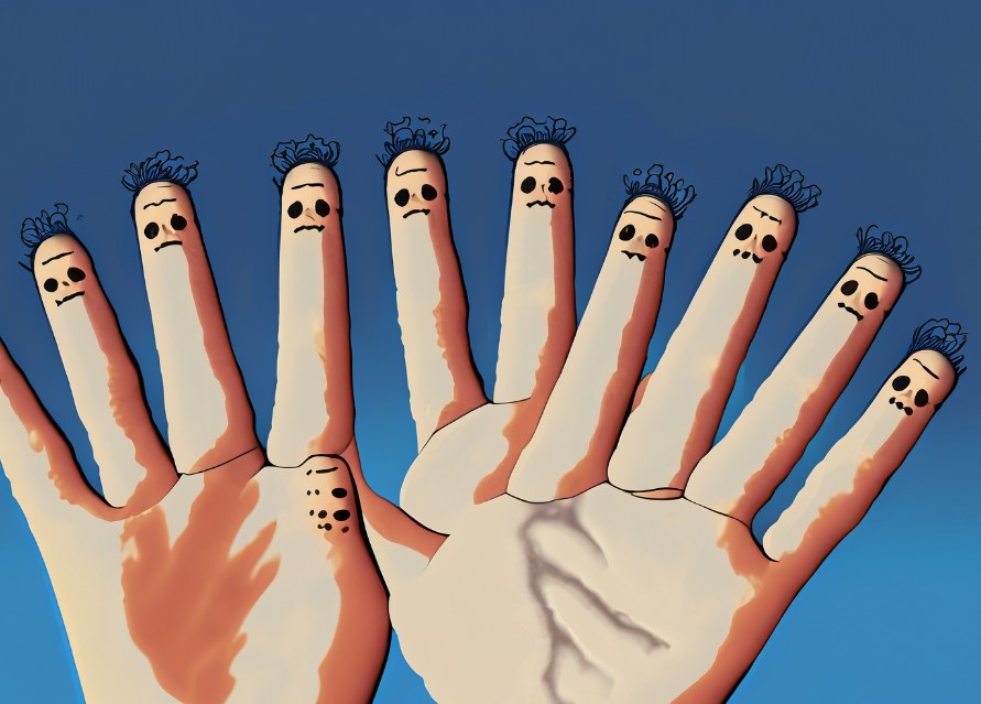 spiritual-meaning-of-the-five-fingers